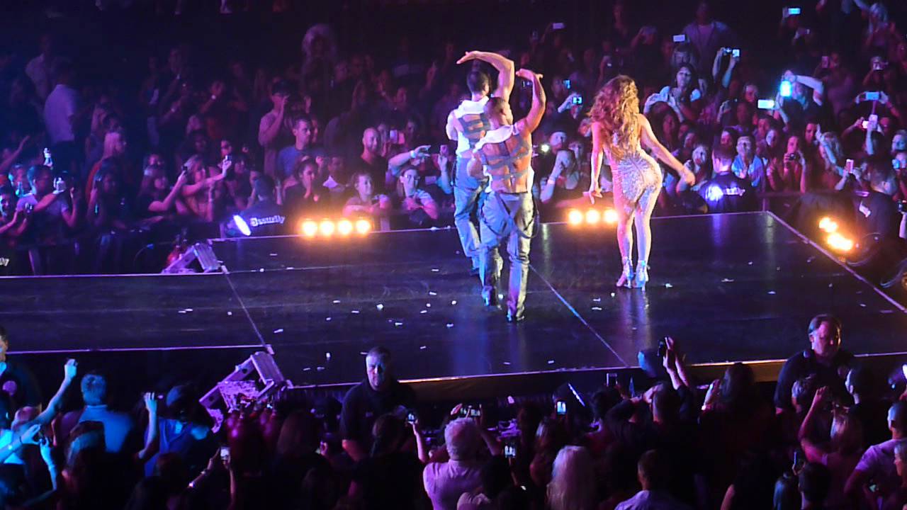 J-Lo - I'm Into You - Live concert Minneapolis 2012