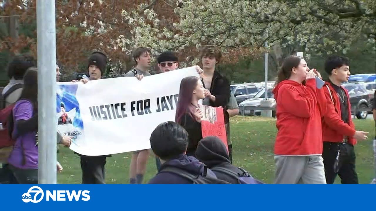 Bay Area students stage walkout to protest violence following fatal stabbing