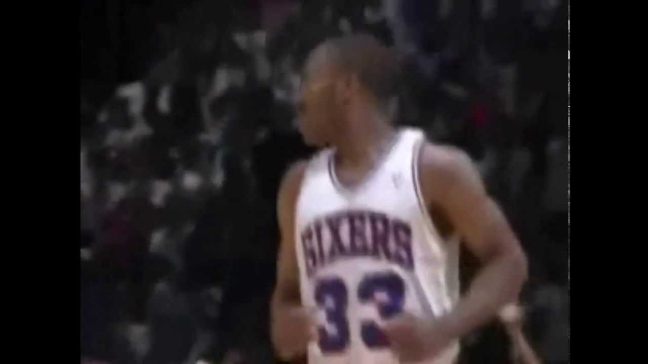 Hersey Hawkins 27 points vs. Chicago Bulls (1990 ECSF Game 2)