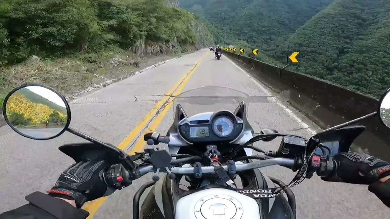 DESCIDA DA RIO DO RASTRO UMA PAISAGEM DE OUTRO ANGULO