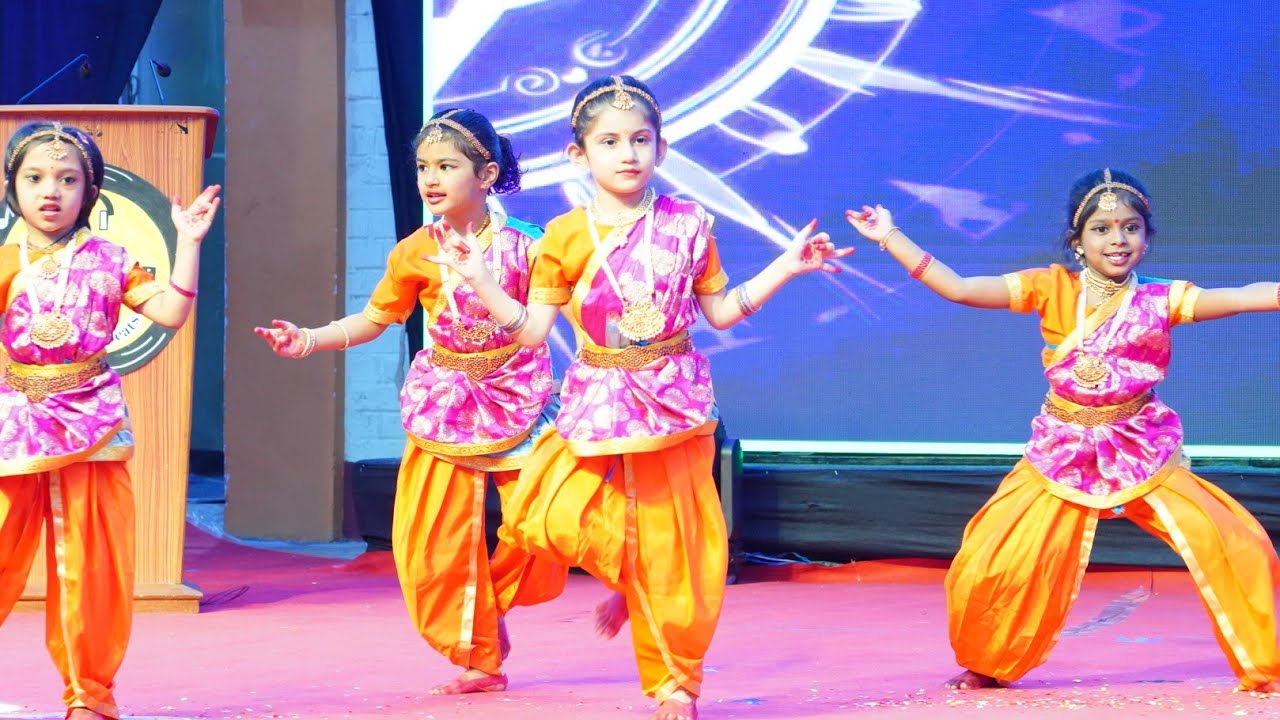 Navya's Annual Day Dance Performance (Video made by momma) ❤️❤️❤️