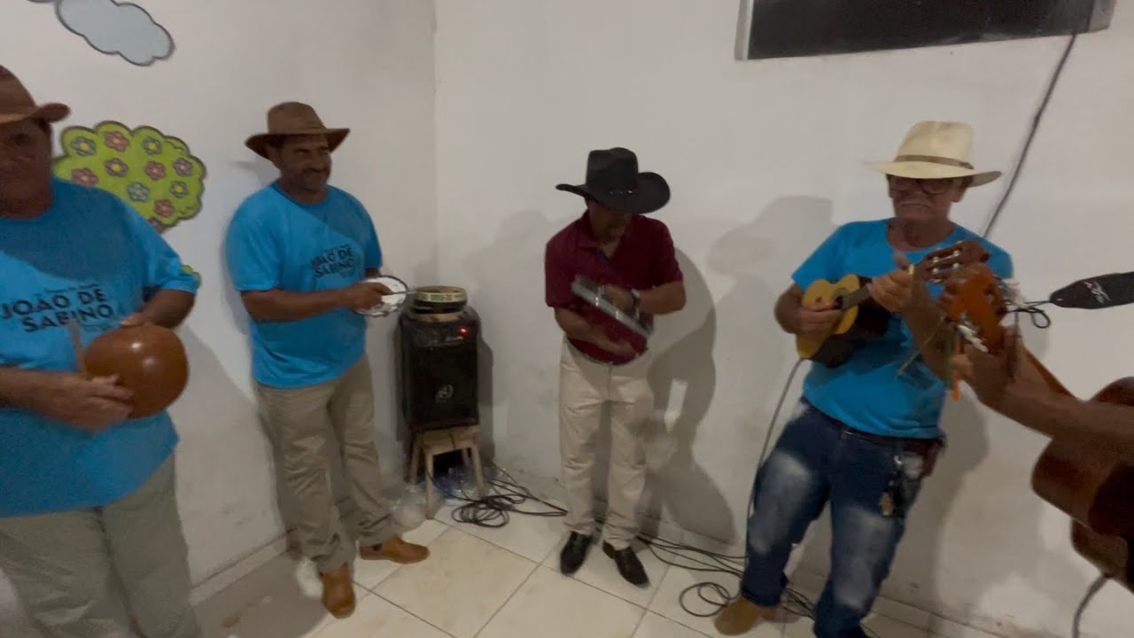 Samba Na Comunidade De Lagoa Dantas/Baixa Grande Bahia(Grupo De João De Sabino)Dilton & João 
