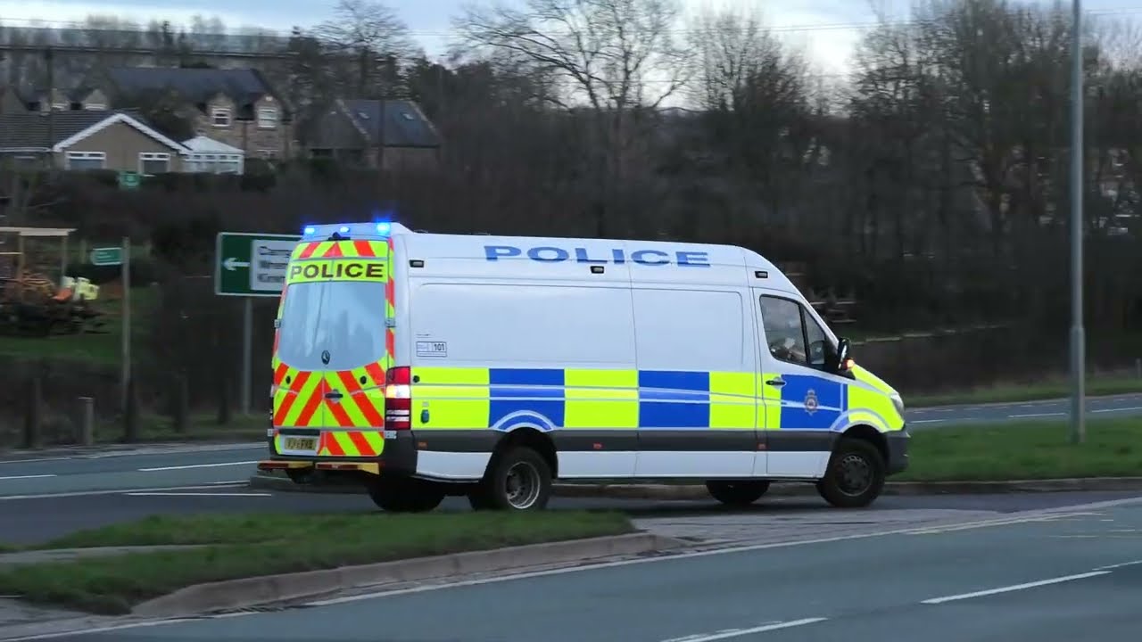 Mercedes Sprinter responding into Carr Gate and RPU BMW responding out West Yorkshire Police