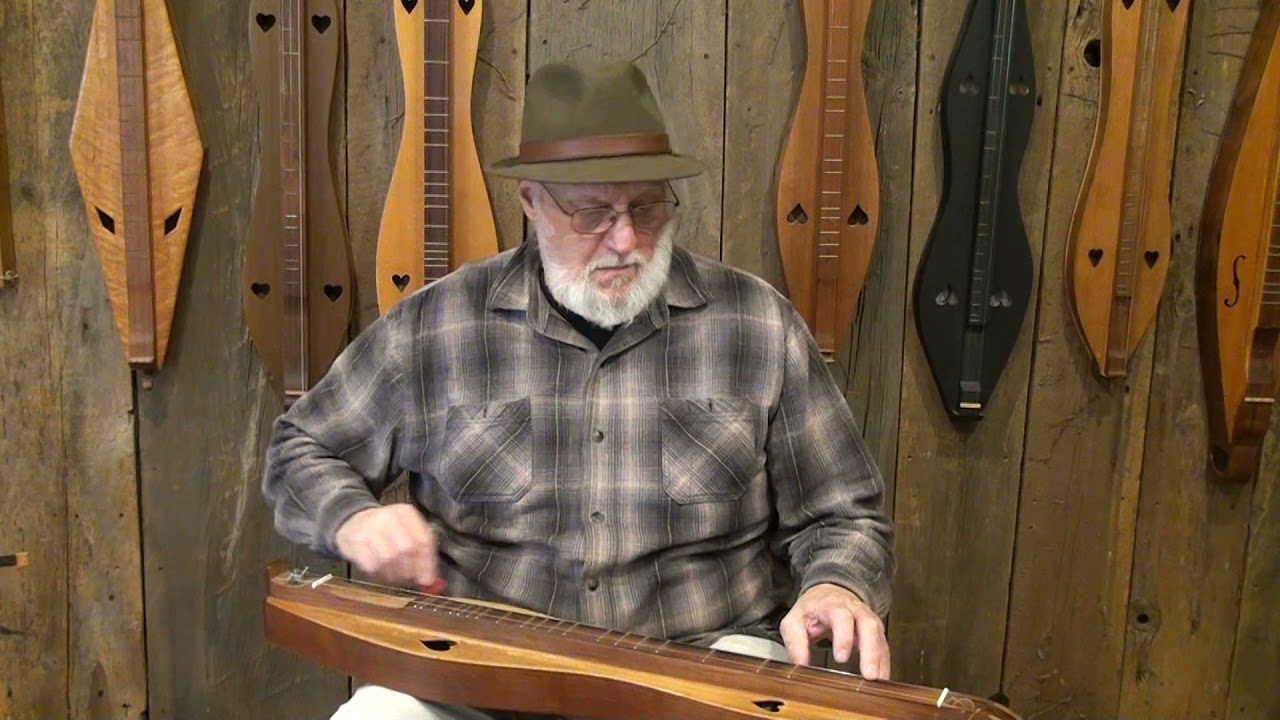Don Pedi plays Pretty Little Dog