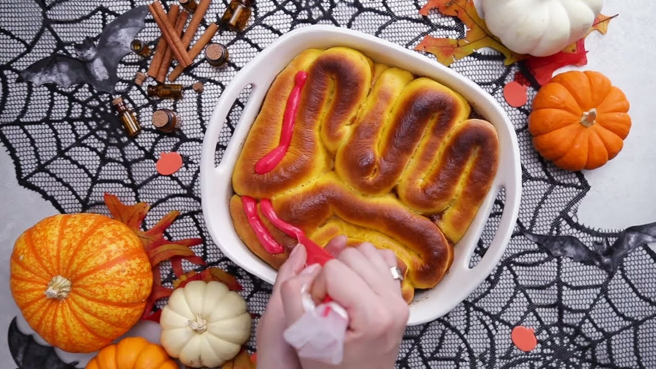 10 Halloween Party Recipes SO SCARY You'll Bolt All Your Doors