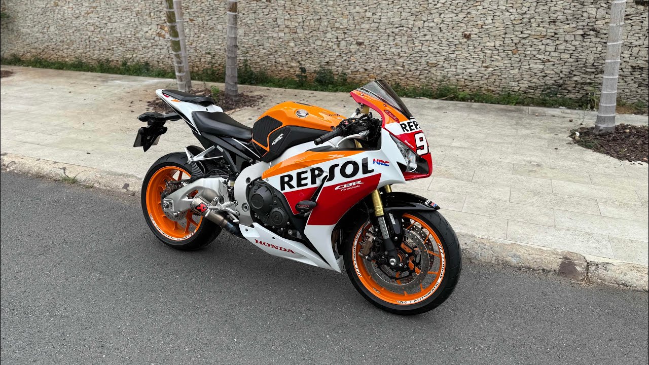 Bò rừng siêu lướt CBR1000Rr Repsol 2015 HQCN kính mời quý cô chú anh chị