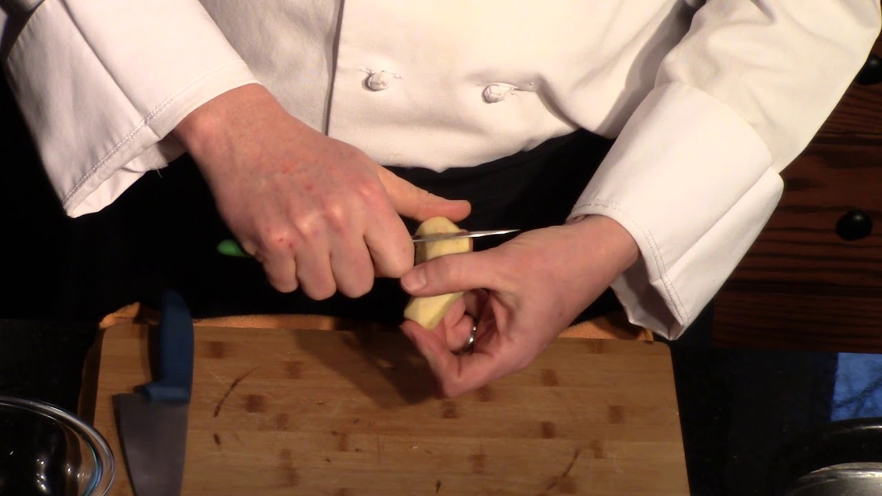 Knife Skills Series: Cutting Ginger