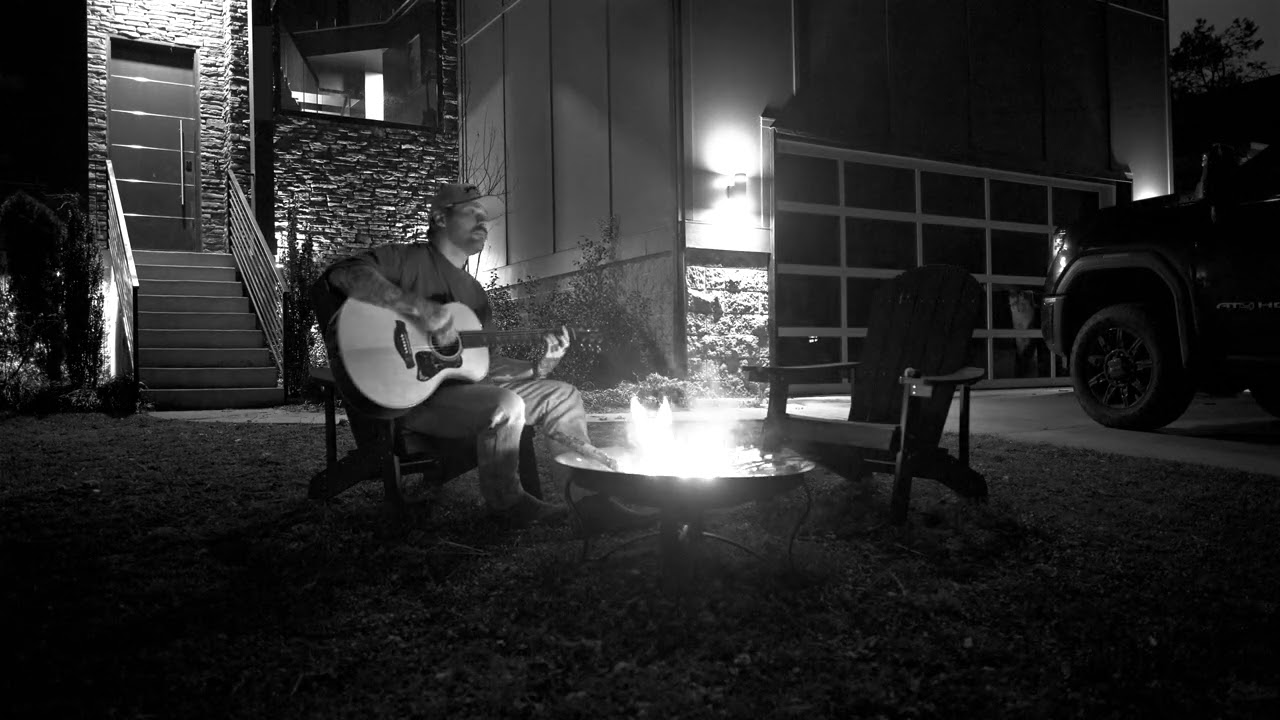 DANNY WORSNOP - Moving On (live from a bonfire)