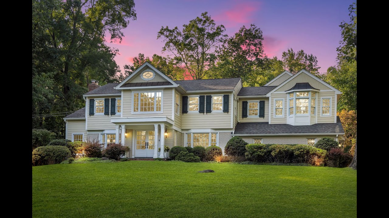 126 Hampshire Hill Rd, Upper Saddle River, NJ 07458 | Joshua M. Baris | Realtor | NJLux.com