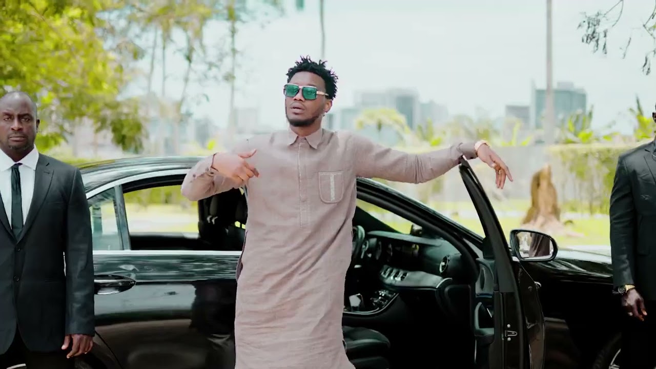 Akhlou Brick - Effect Champion (clip officiel)