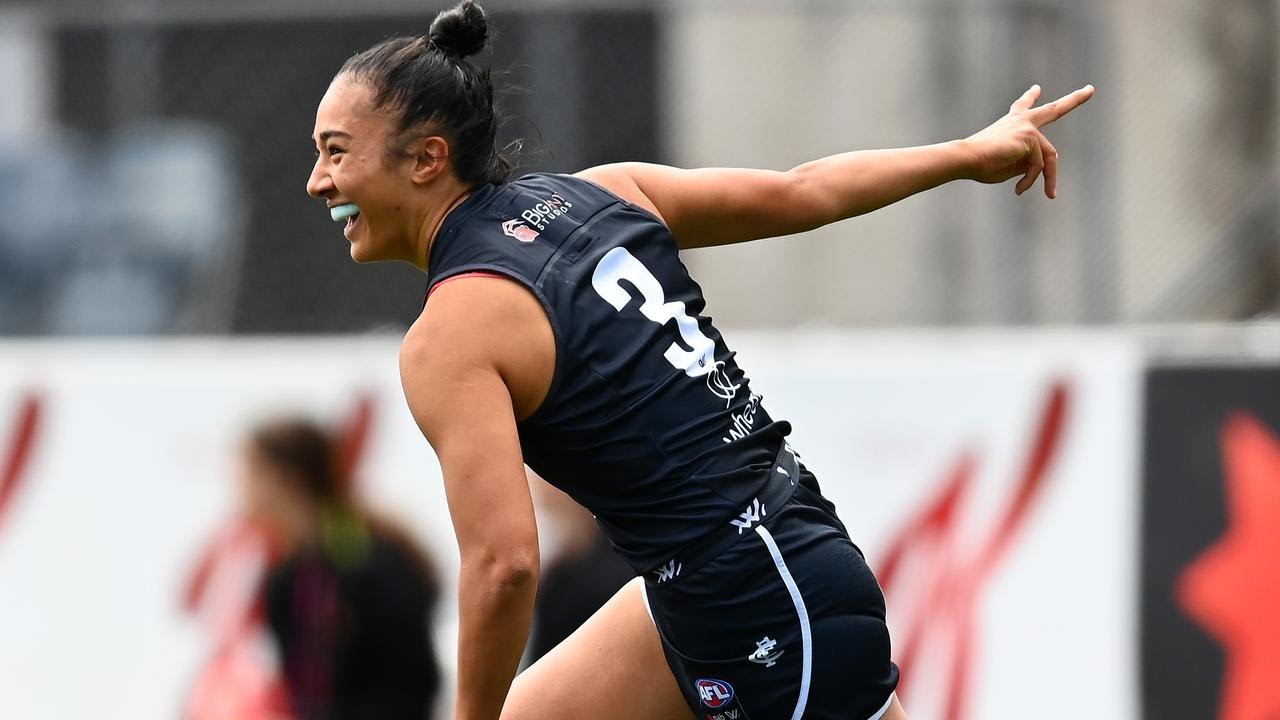 Darcy Vescio - All 100 points - First AFLW player to do so - Season 2021