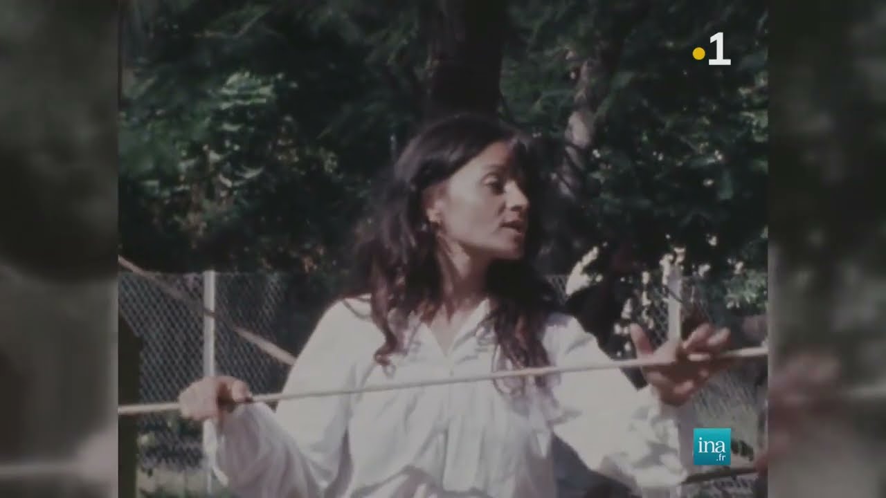 Jacqueline Farreyrol chante Zéro calebasse la fumée Grand Bois - Archives Réunion 1ère