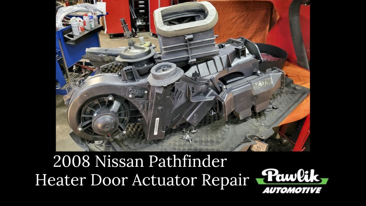 Ремонт привода дверцы отопителя Nissan Pathfinder 2008 года