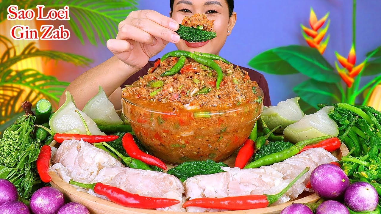 กินน้ำพริกปลาทู ป่นปลาทูเผ็ดๆ‼️แหนมหมู ชะอม ผักมาเป็นสวนแซ่บๆจ้า |Spicy mackerel dipping sauce