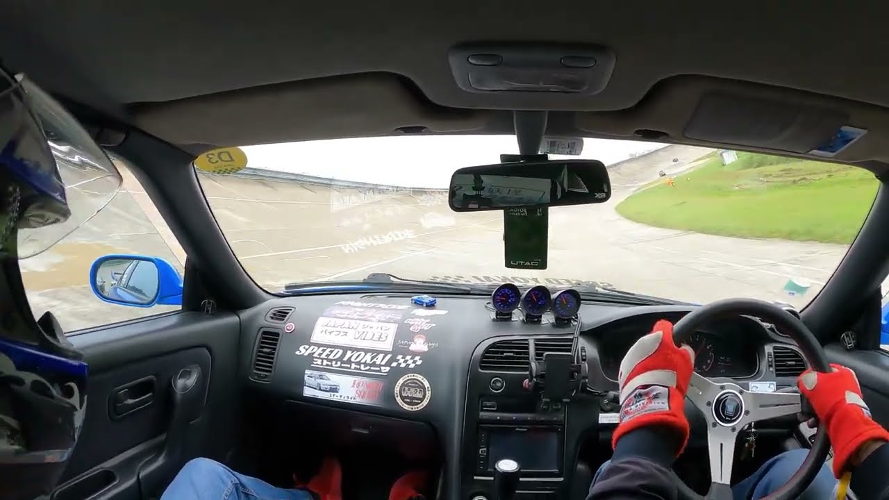 Jap'n'car 2024: Première fois sur circuit en Nissan Skyline R33 GTST 2ème Roulage Plateau 3
