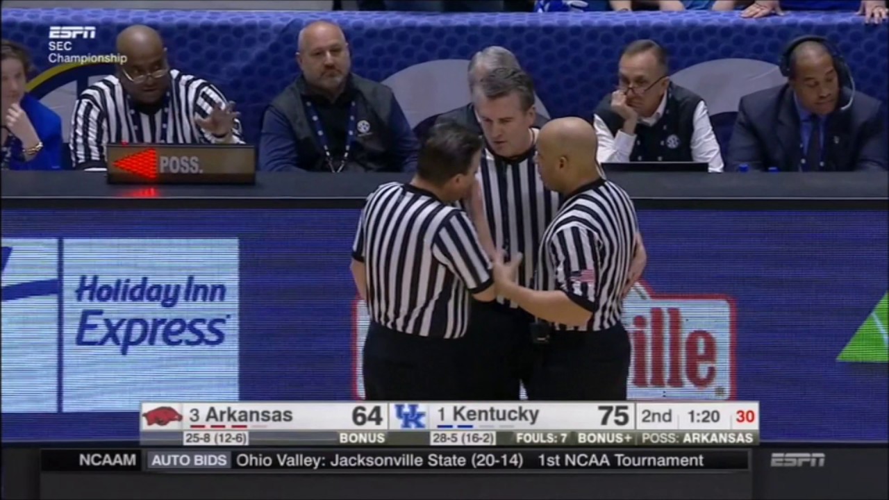 Flagrant Foul 1 on illegal screen