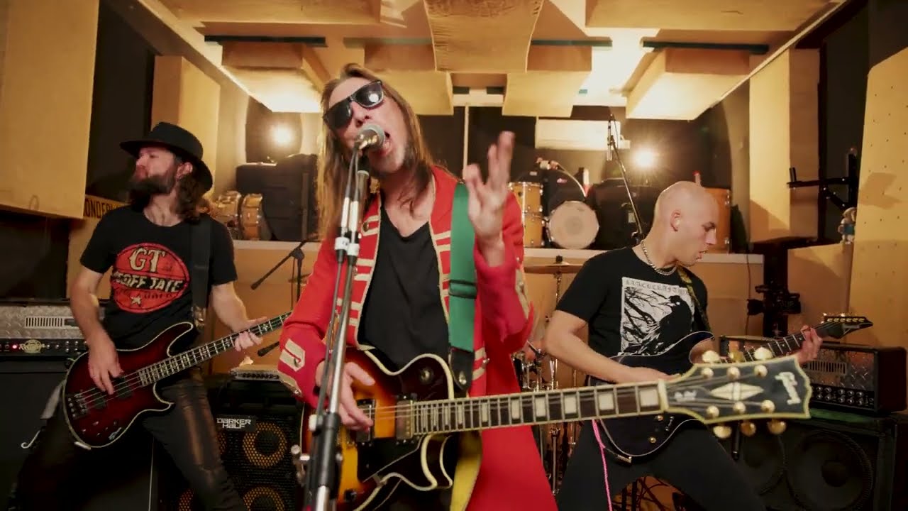 DARKER HALF - Queen Of The Reich (Queensrÿche) [Official Video]