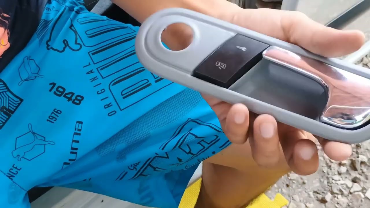 como reemplazar manija interior SEAT Córdoba 6L