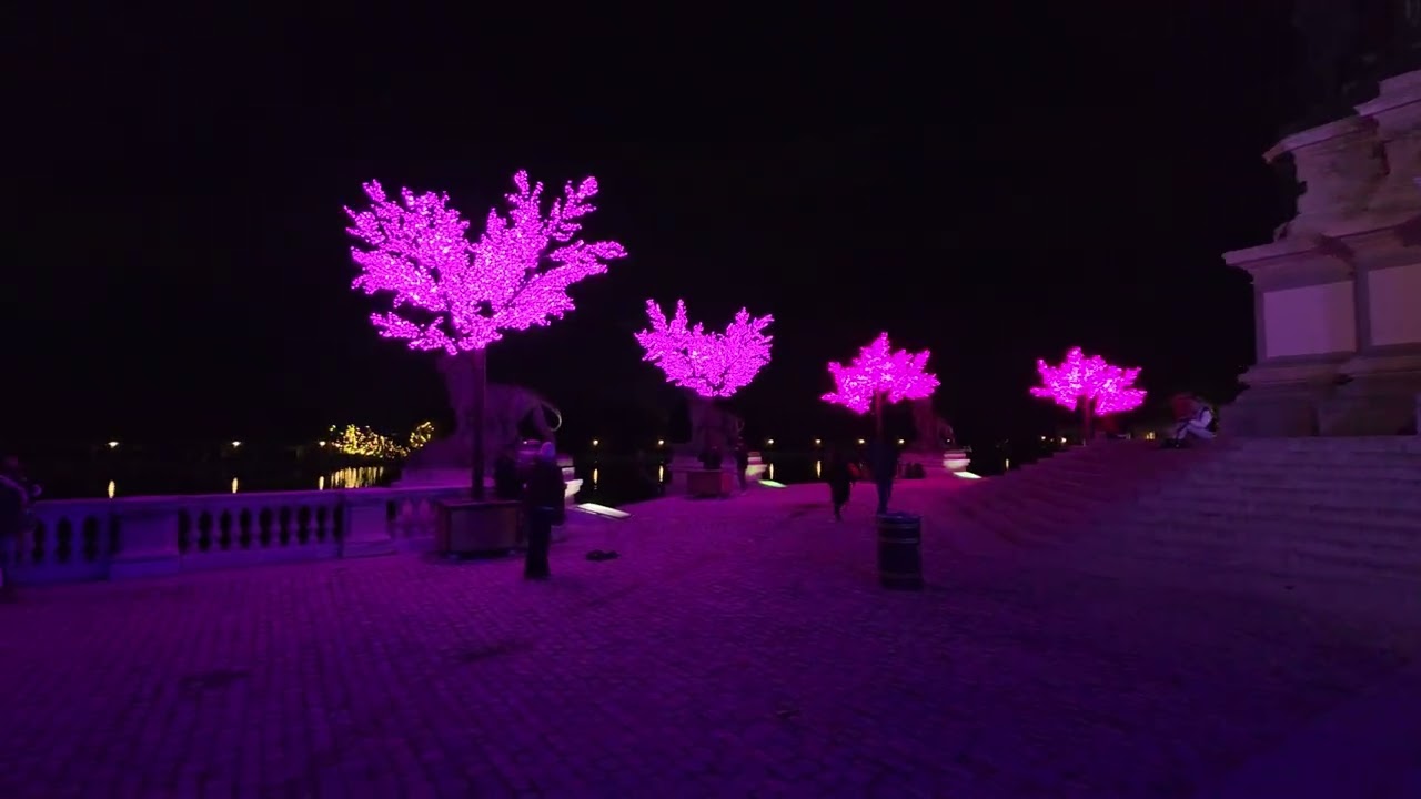 El Retiro Park Christmas decorations 2025. (Madrid, Spain).