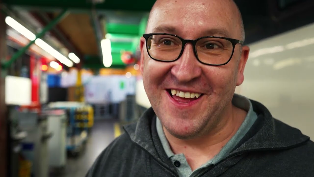 Auf den Spuren von... Tino Rogowski, Fachtechniker SBB