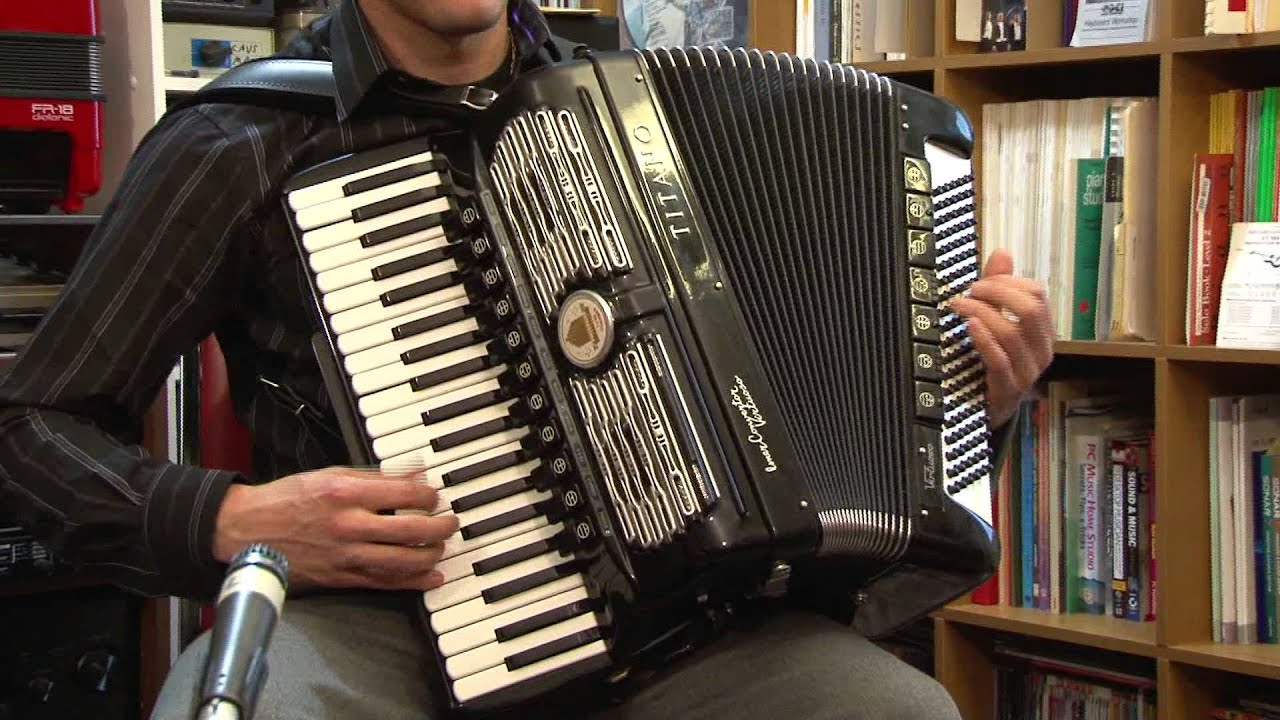 Czardas, V. Monti: performed by Michael Majstorovic, 2011