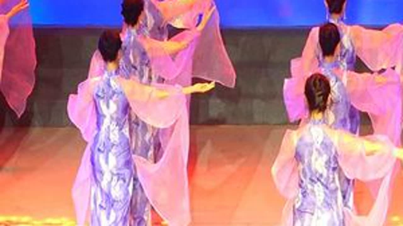 辽疆同心迎新春晚会演出：形体舞《世界赠予我的》 #戈壁明珠石河子 #音乐 #舞蹈