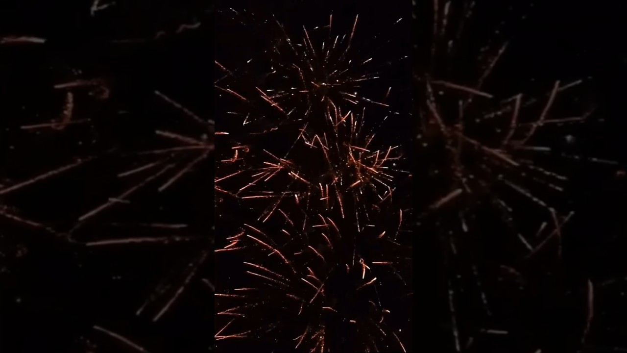TW710 Tomaszek Fireworks