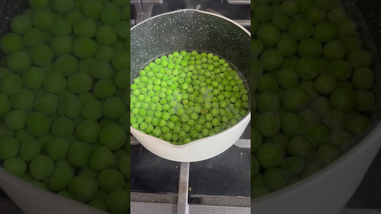 Green peas puree for baby!