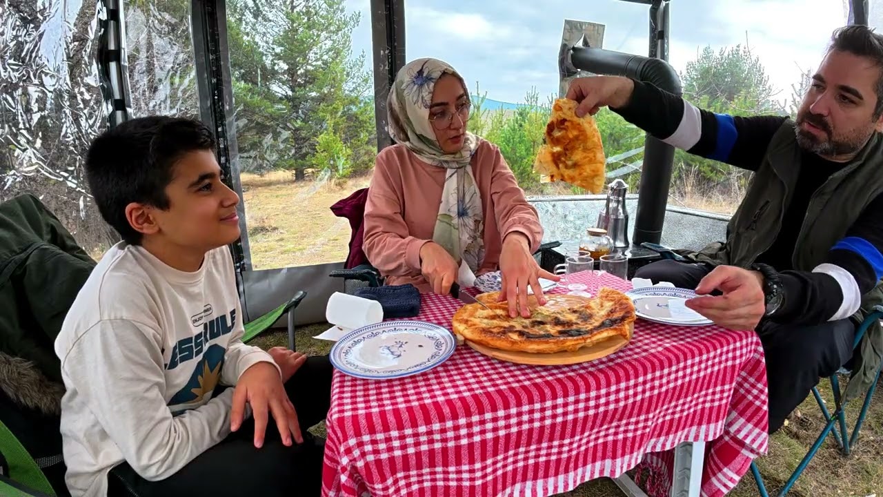 KAMP SOBASINDA ÇITIR BÖREK YAPTIK. ♨