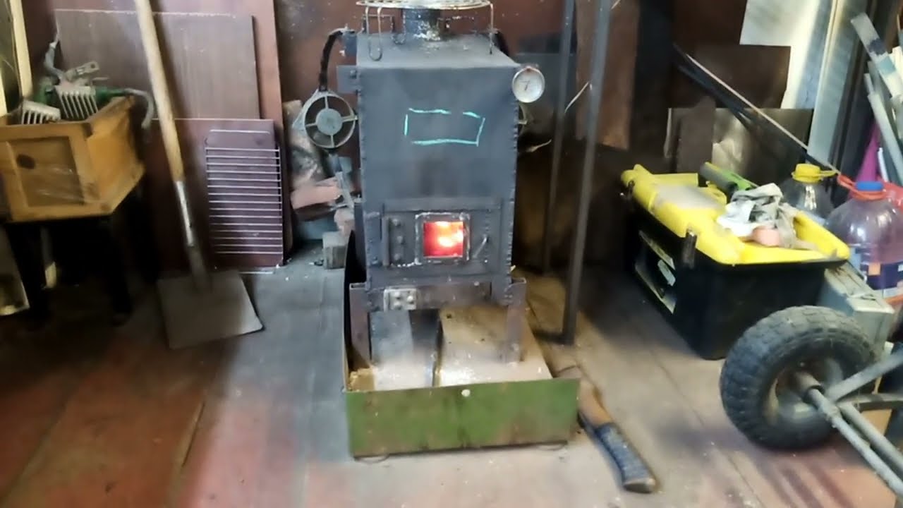 Печка буржуйка в гараже. Что с ней случилось через 5 лет? The iron stove is handmade.
