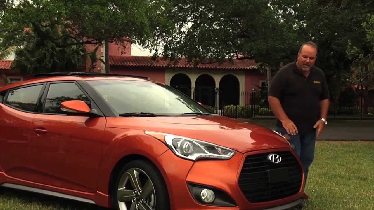 2013 Hyundai Veloster Turbo M/T Review by Voxel Group - Garage TV