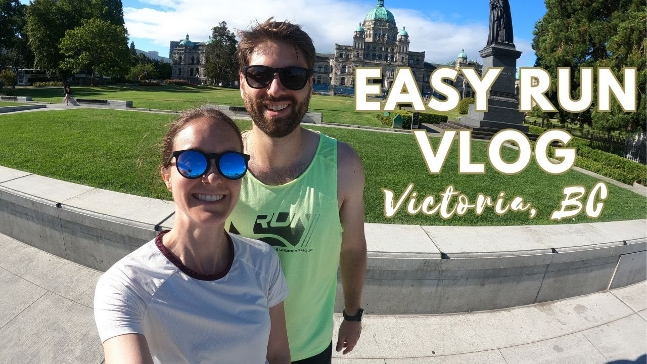 Easy Run Vlog in Victoria, BC | chatting on the run & how Chicago training is going!