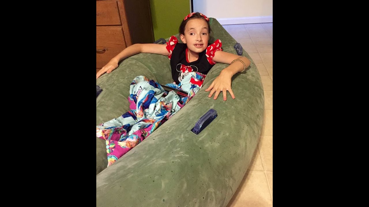 Our review of the pea pod sensory chair!