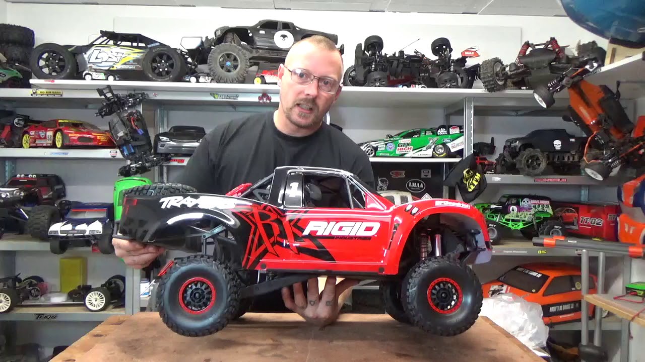 UNBOXING PURE PLAISIR  TRAXXAS UDR RIGIDE INDUSTRIE