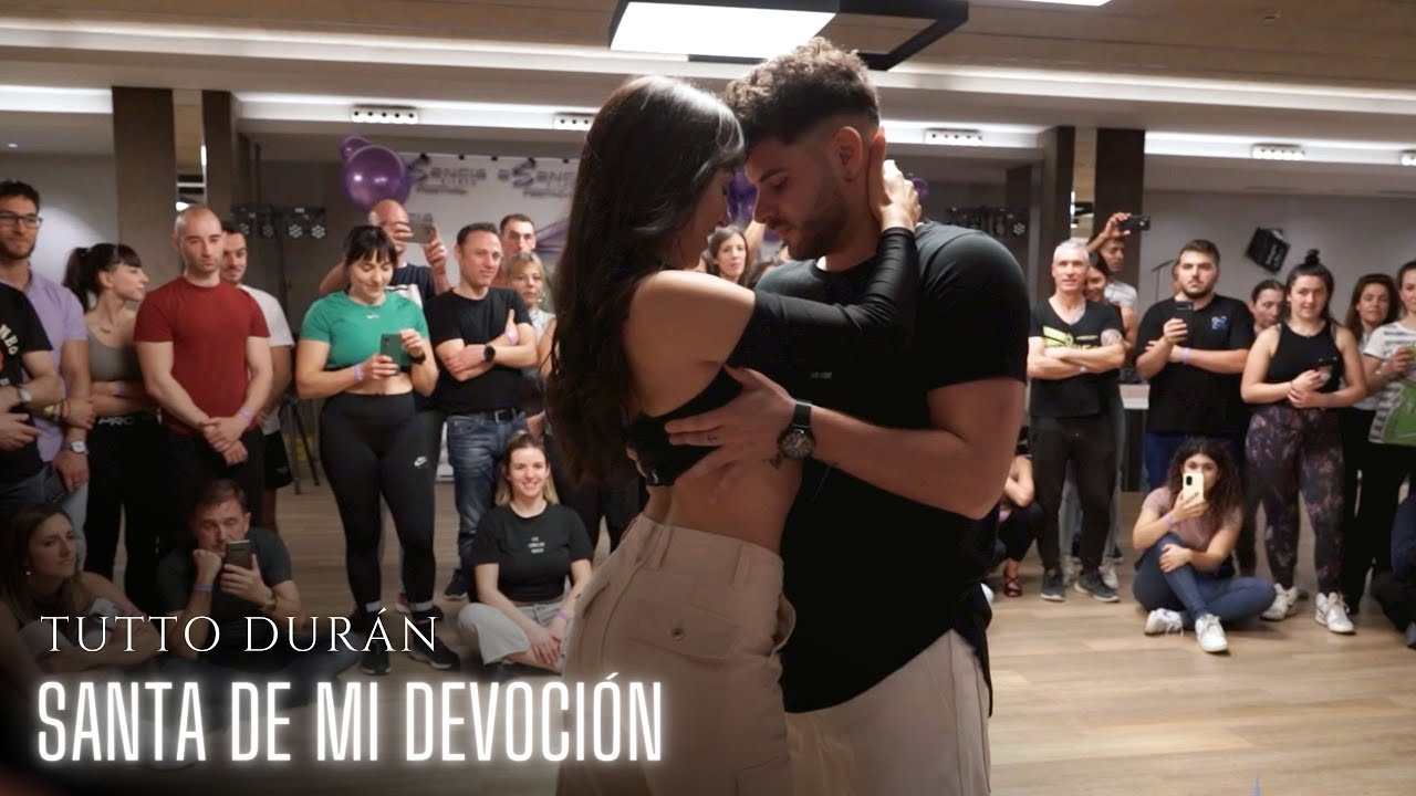 Luis y Andrea ❌ Santa de mi devoción - @tuttoduranofficial 📍Esencia Bilbao