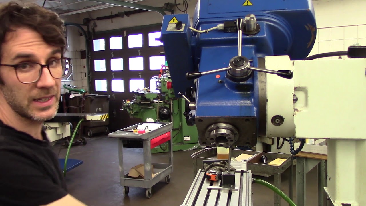 Incliner la t&ecirc;te de la fraiseuse