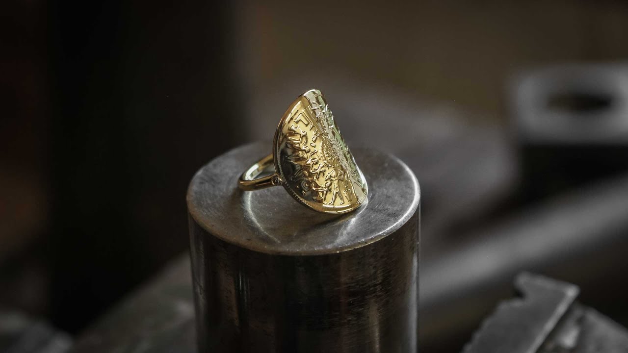 Fabrication d'une bague avec une pièce de monnaie Egyptienne