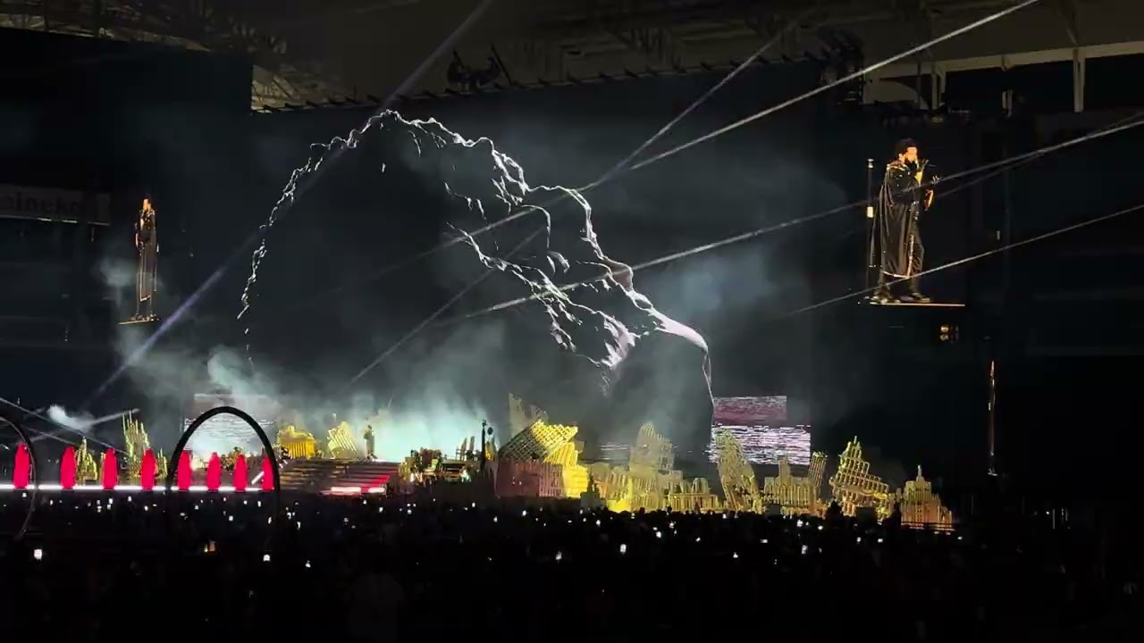 The Weeknd &ndash; Sacrifice (Live at Hard Rock Stadium, Miami &ndash; August 15, 2025)