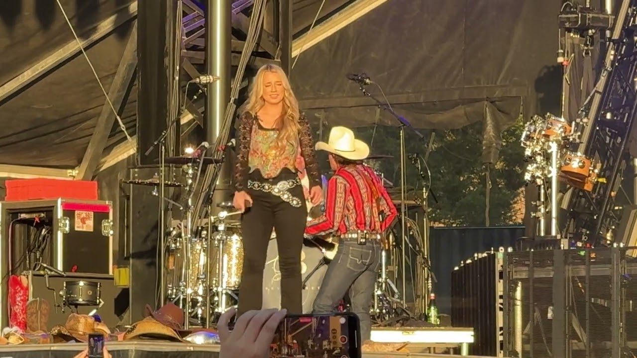 I Hope (Finale) - Gabby Barrett Live @ Country Summer 2025 Music Festival, Santa Rosa CA 6-27-25