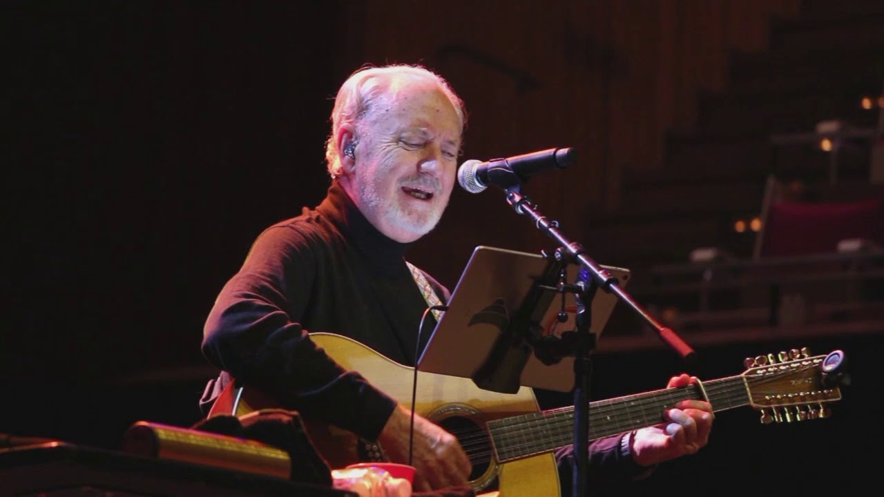 Mike Nesmith preforms Silver Moon  18 June Sydney Opera House Pre Show The Mike and Micky show