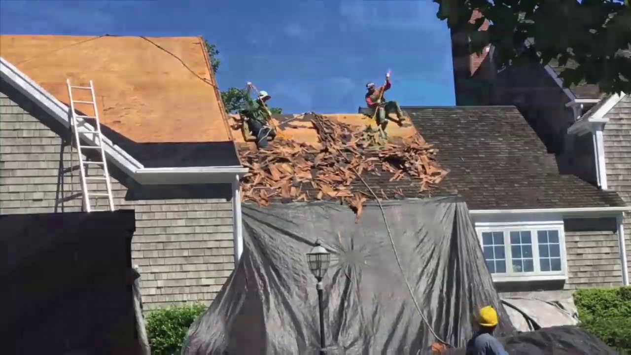 WIND ROOF LEAK REPAIR PROVIDENCE RI.../ KAC CONSTRUCTION (401)837-6730