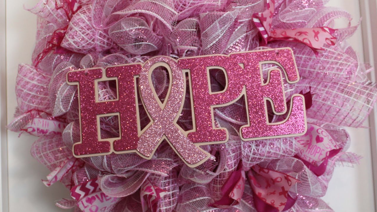 How to make a deco mesh wreath using 21in poof/petal ruffle technique