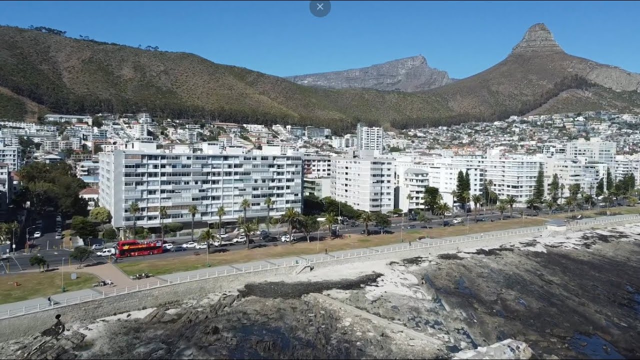 2 Bedroom Apartment For Sale in Sea Point, Cape Town