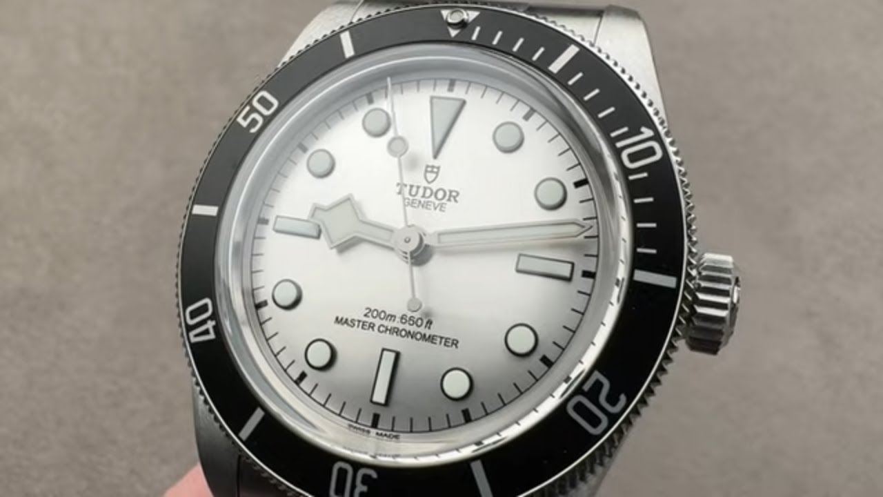 Обзор часов Tudor Black Bay 68 7943A1A0NU-0002 Tudor