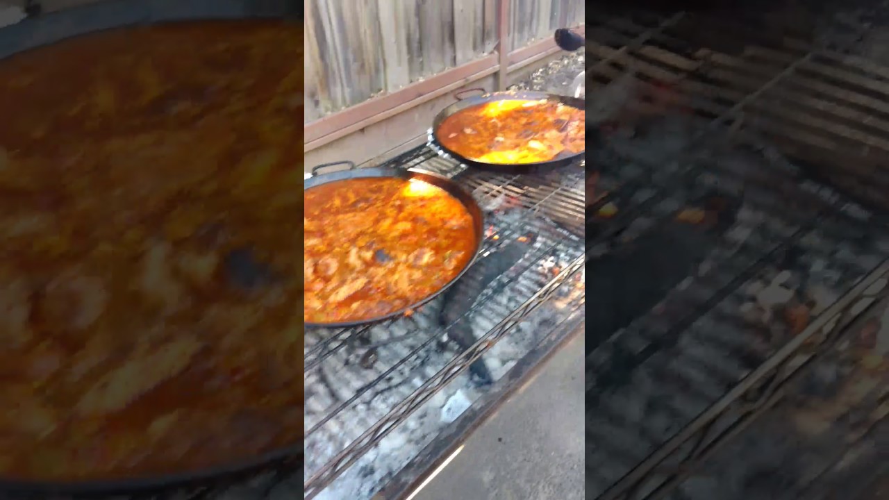 Open fire rice cooking