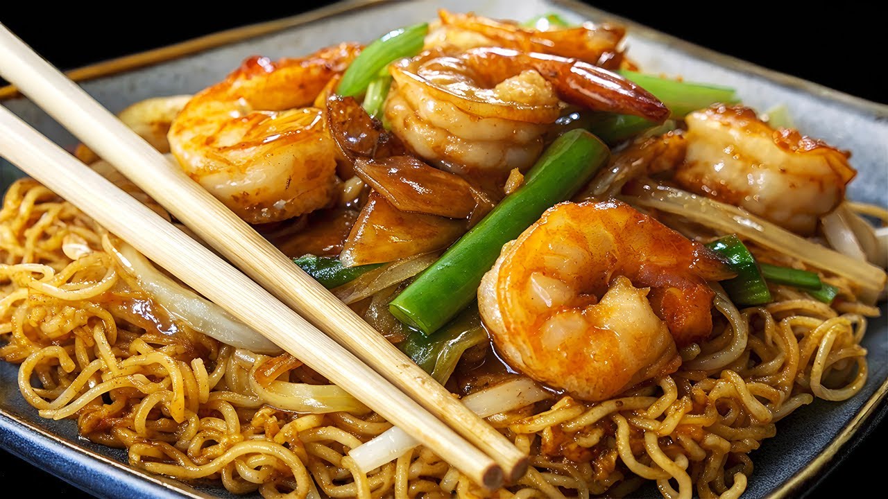 Oh je, ich habe noch nie so leckere gebratene Garnelen und Nudeln gegessen! Top asiatisches Essen!