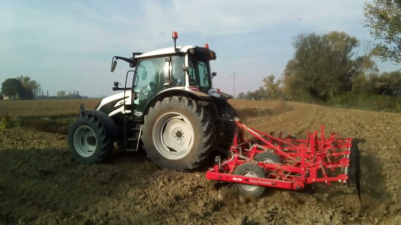 Lavorazione terreno 2022 con Valtra serie A115 + Vibrocoltivatore HE-VA - Tractor Plowing -