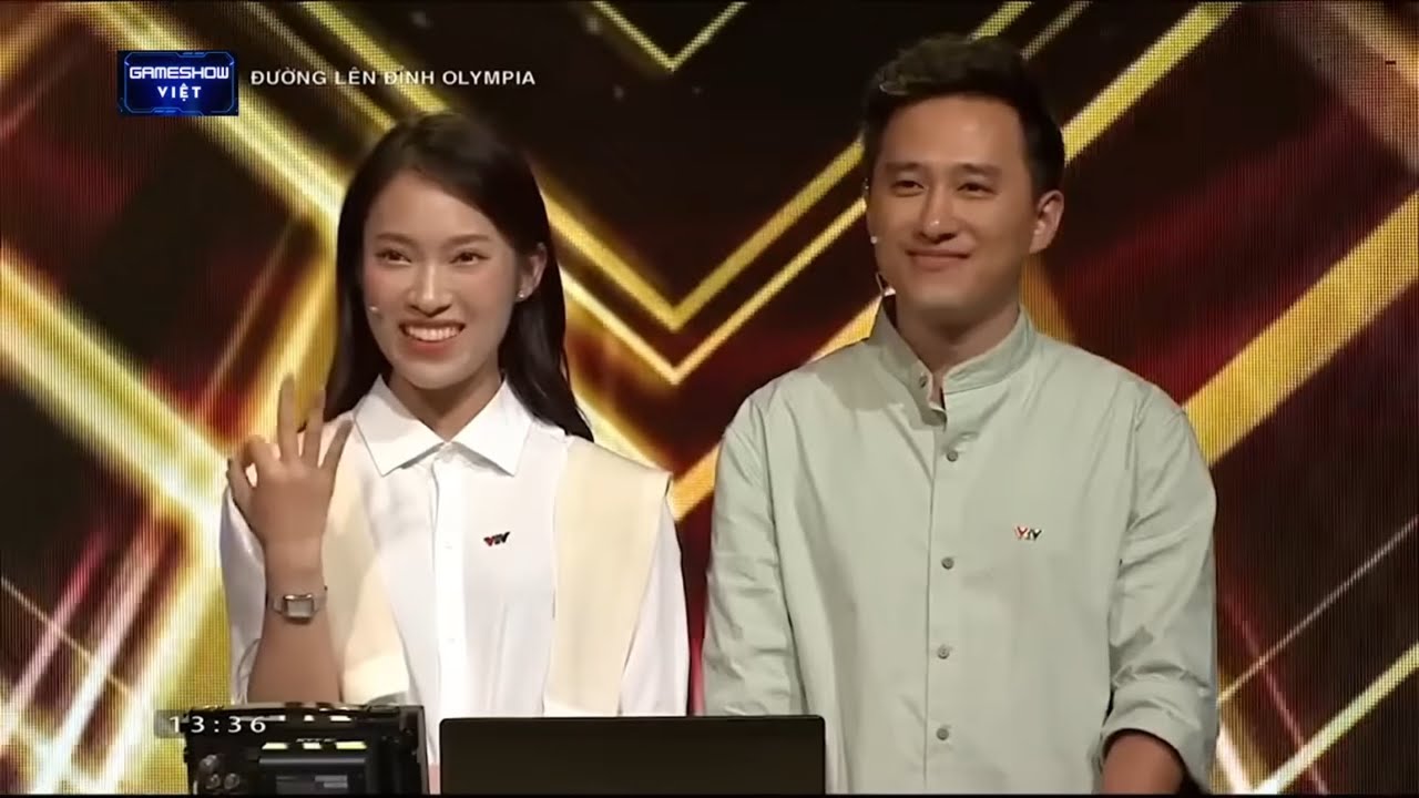 Ký hiệu lạ của thí sinh Đường lên đỉnh Olympia khiến cho MC Khánh Vy thích thú