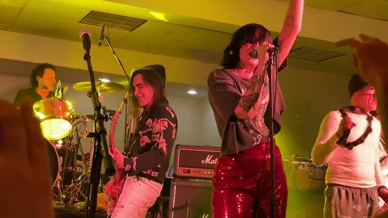 Nuno, Maria Bettencourt & Family - Heart Of Glass - Blondie Cover - Turkey Jam 11/24/2023 Hudson MA