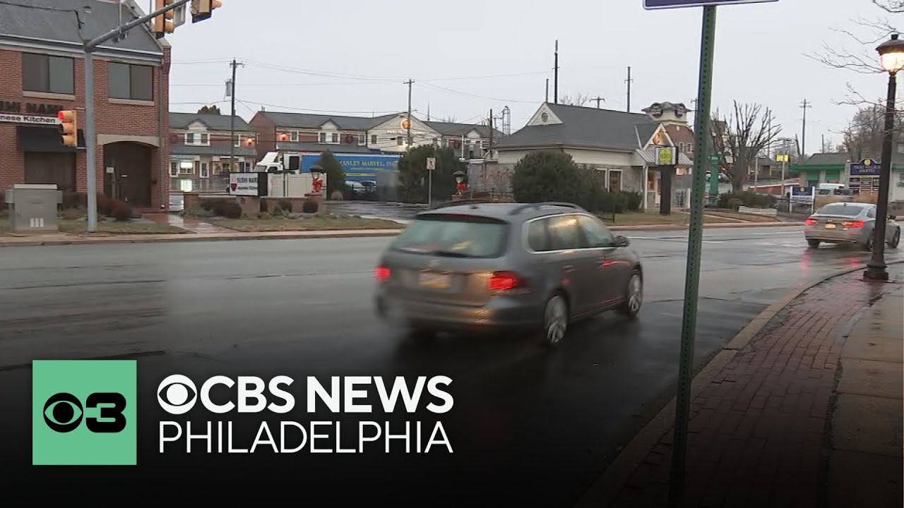 Snow falling in Lehigh County, Pa.; drivers and crews prep for winter weather around Philly area